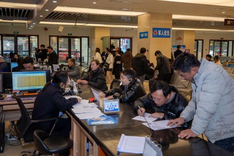 杭州公积金代办提取咨询：小白必看的避坑指南